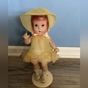 Vintage 2001 Patsy Effanbee Limited Edition Danbury Mint Doll w/Stand